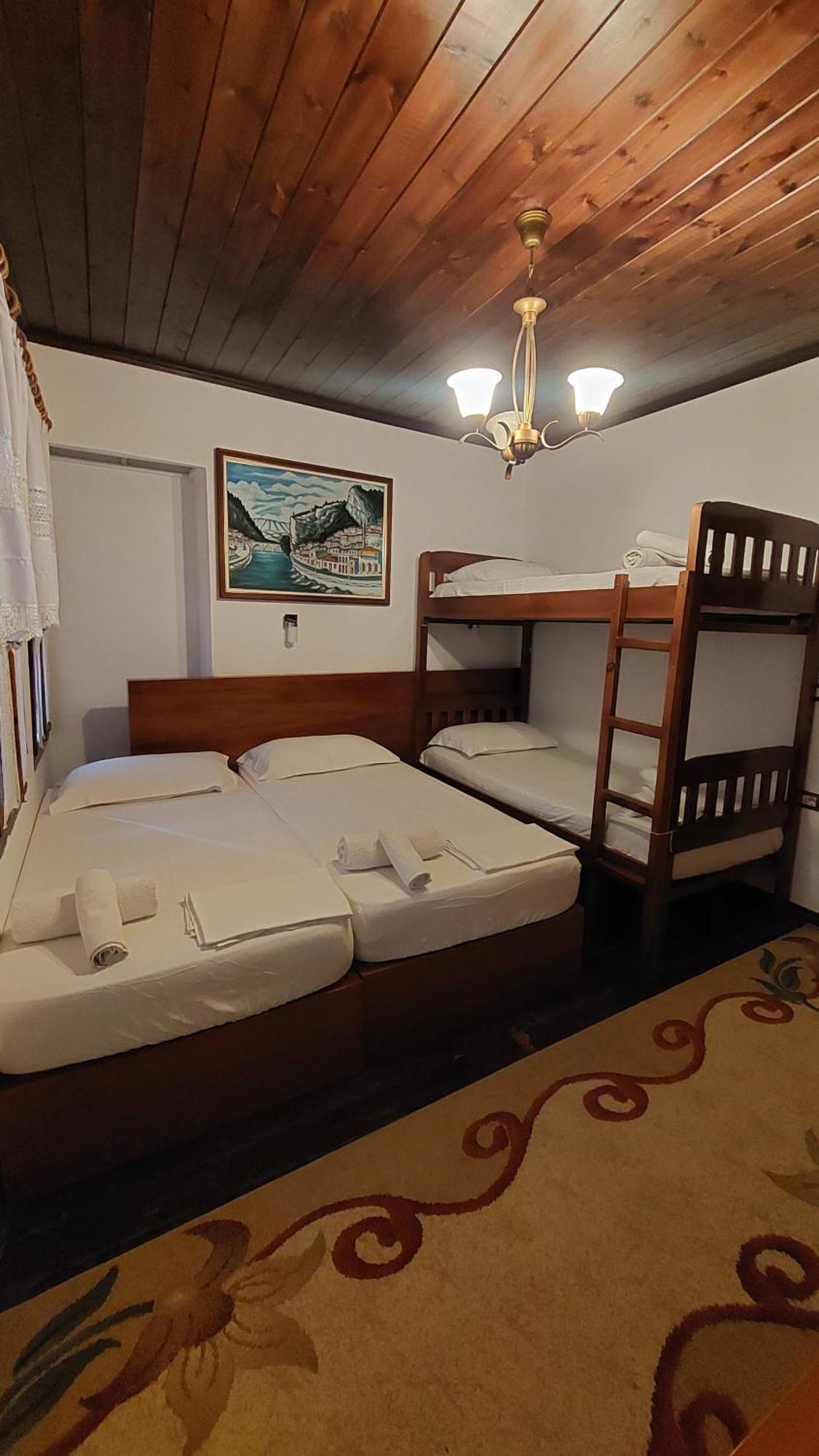 Guest house Hava Baci Berat Extérieur photo